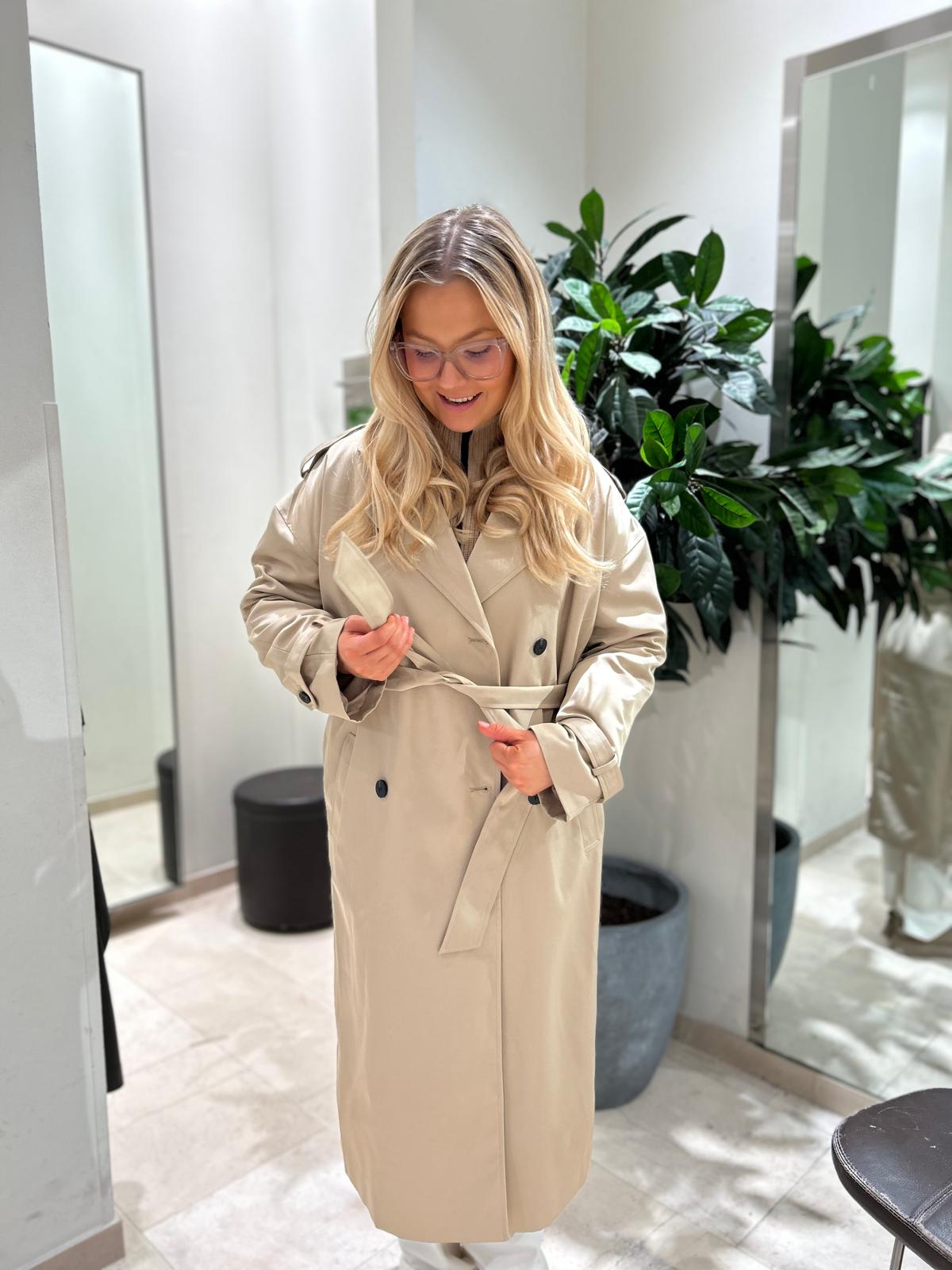 VIADDISON Coat - Savannah Tan