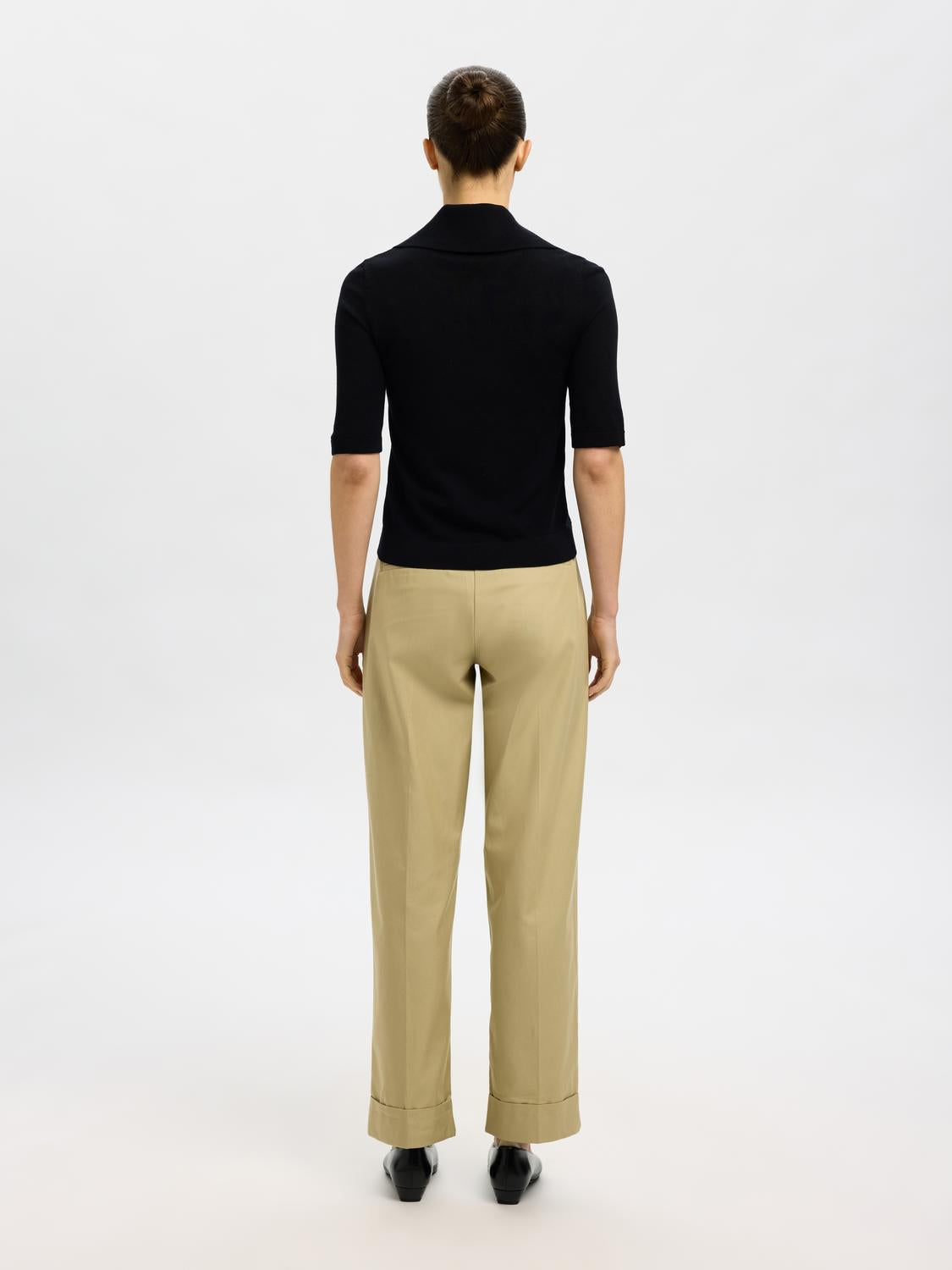 model_shot-back