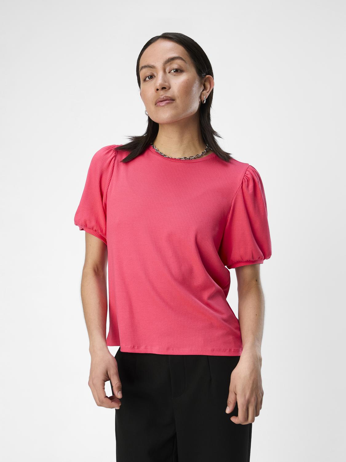 model_shot-front