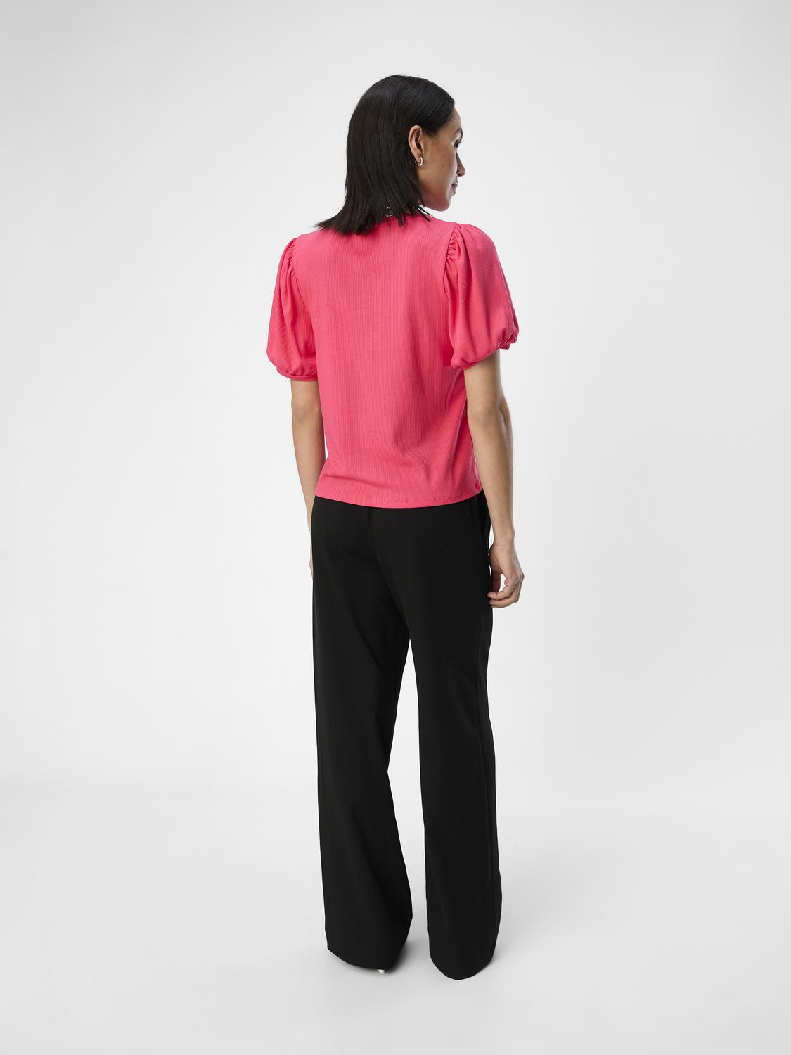 model_shot-back