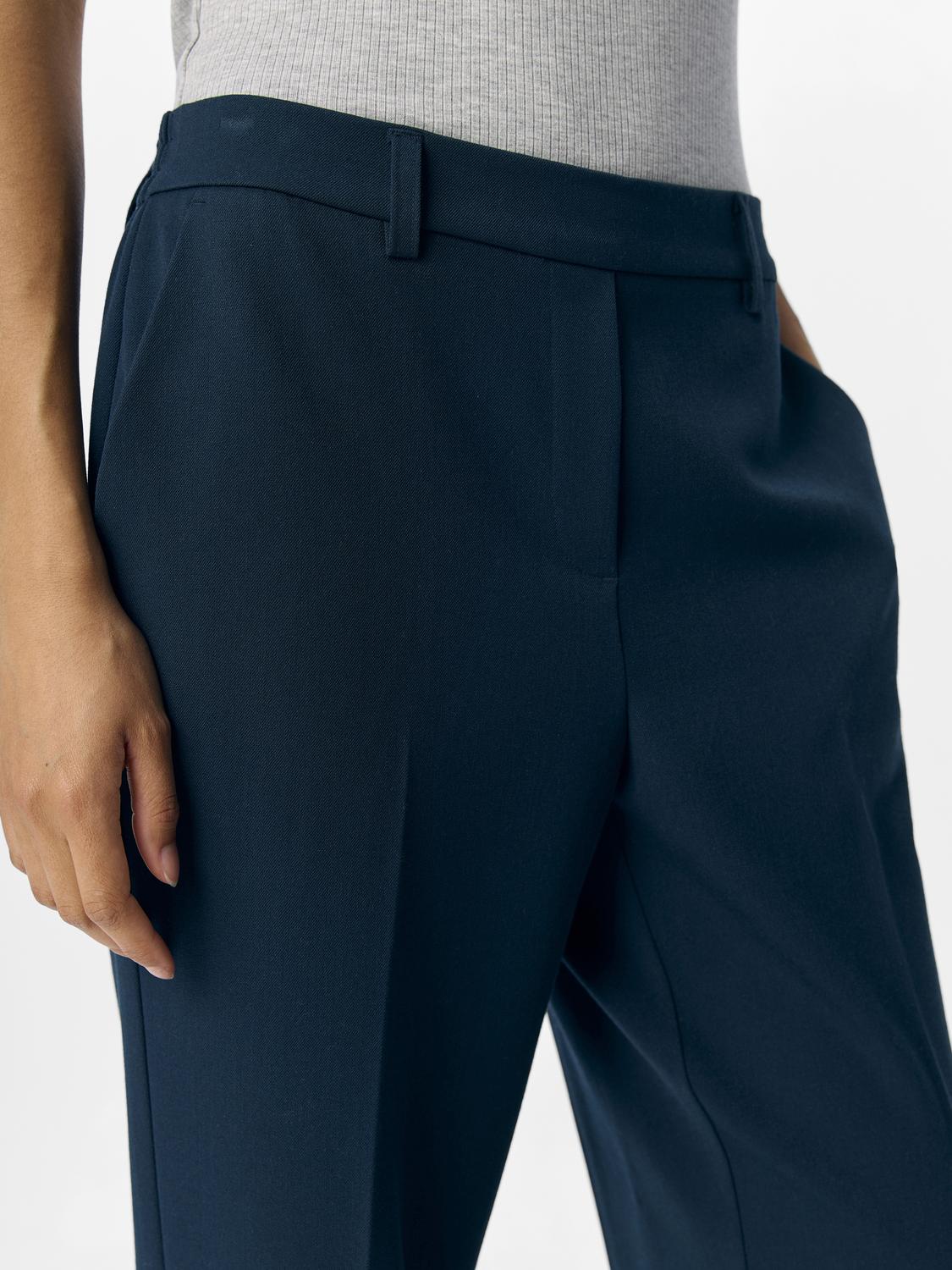 model_shot-detail