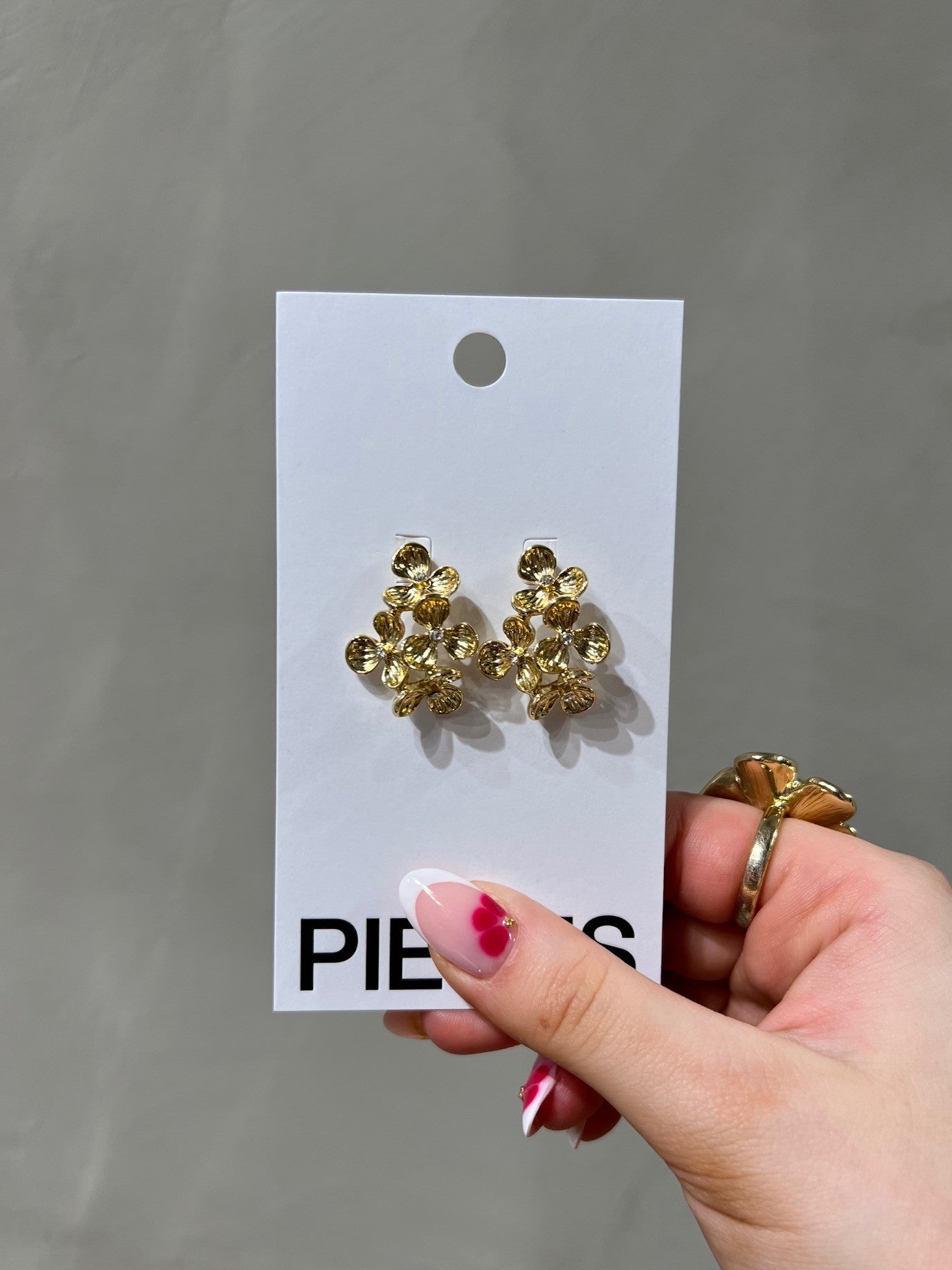 PCJANNA Earrings - Gold Colour