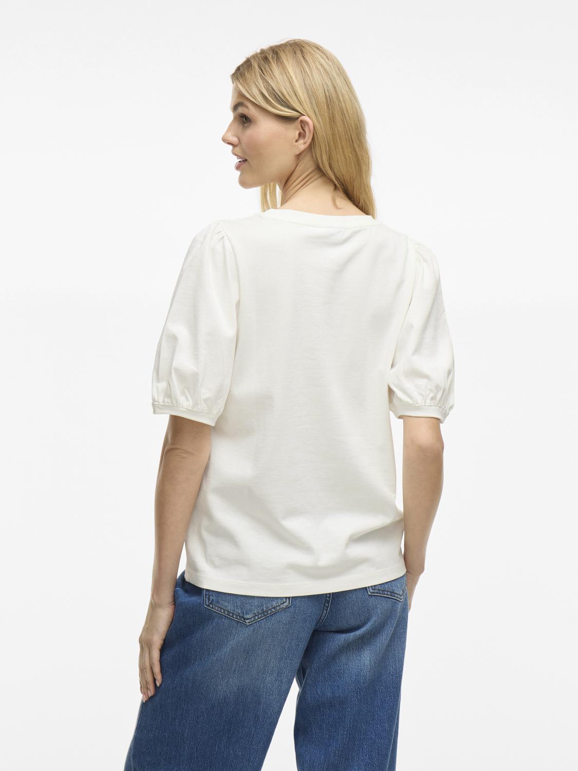 model_shot-back