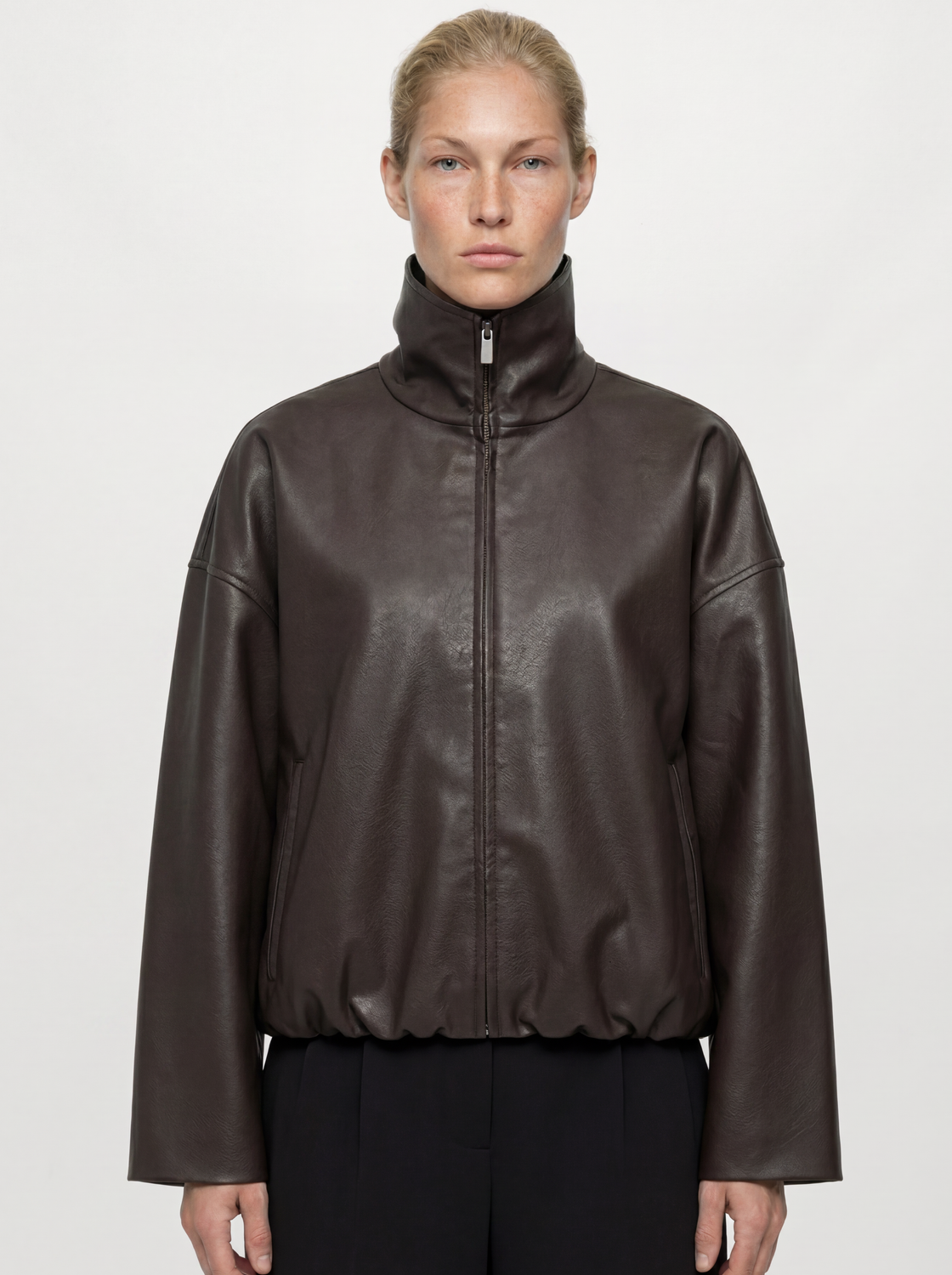 model_shot-front