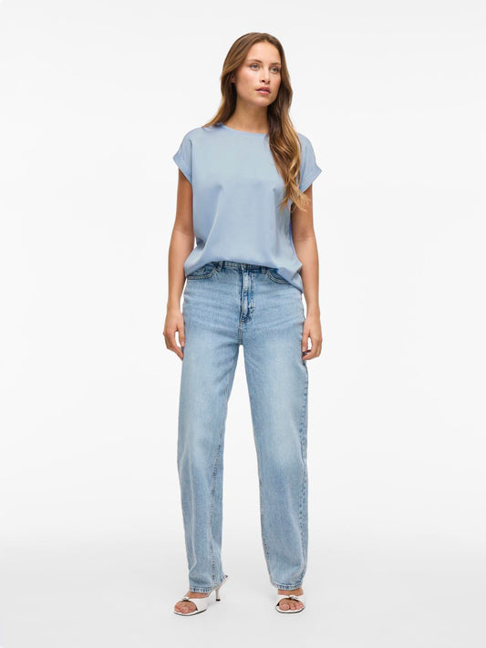 model_shot-front_full