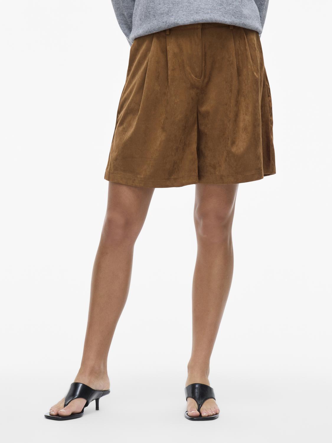 model_shot-front