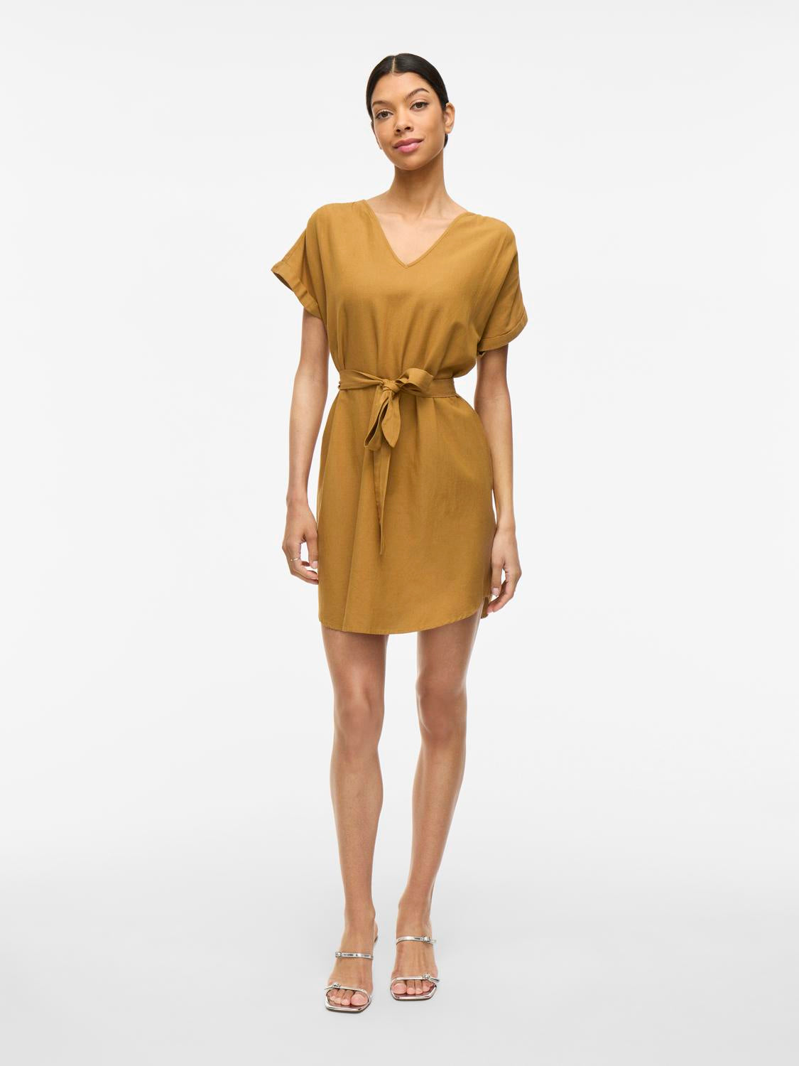 model_shot-front_full