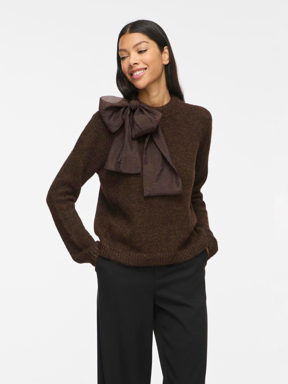 model_shot-front