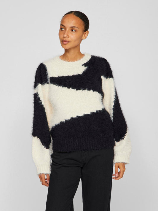 model_shot-front