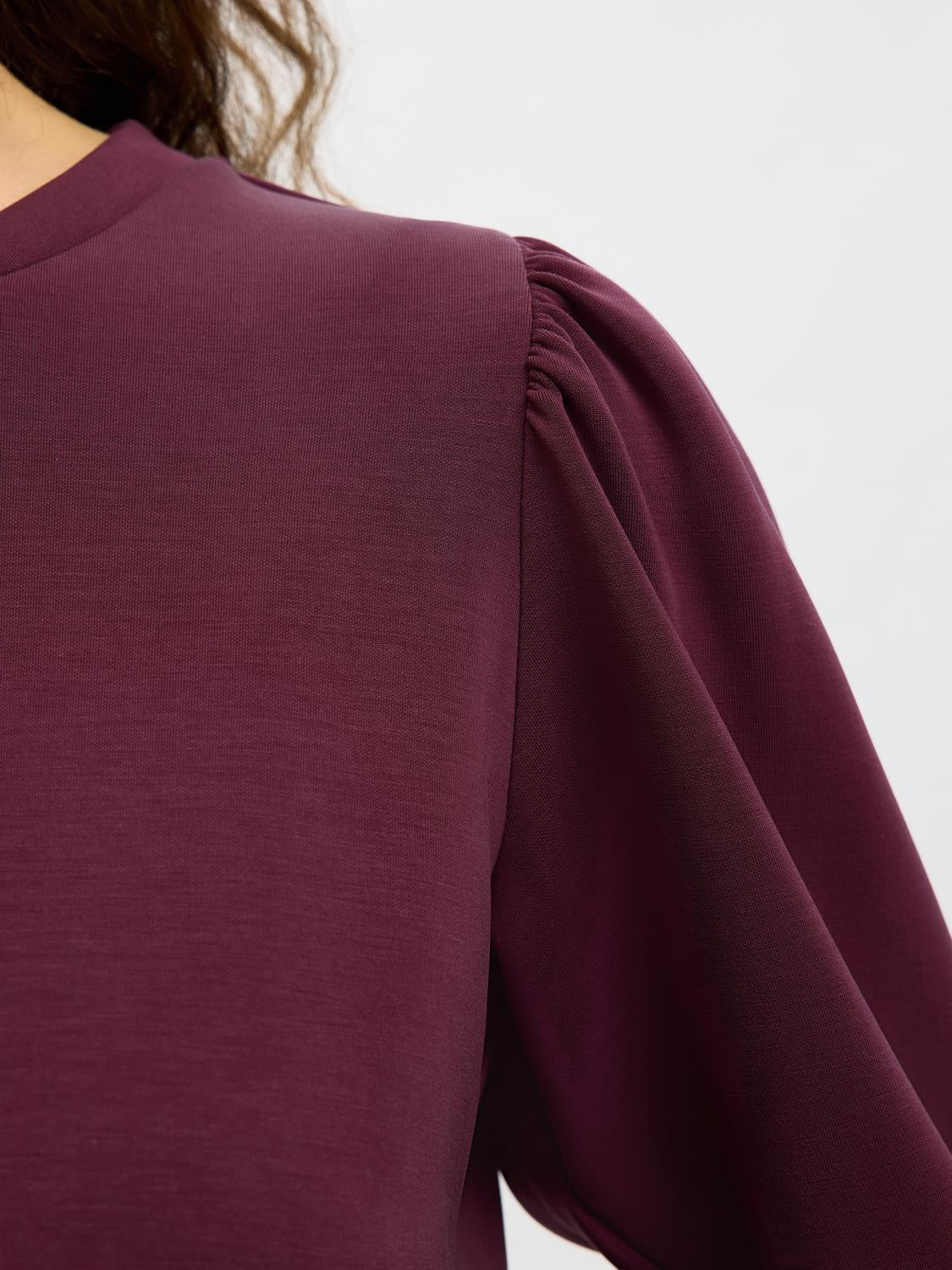 model_shot-detail