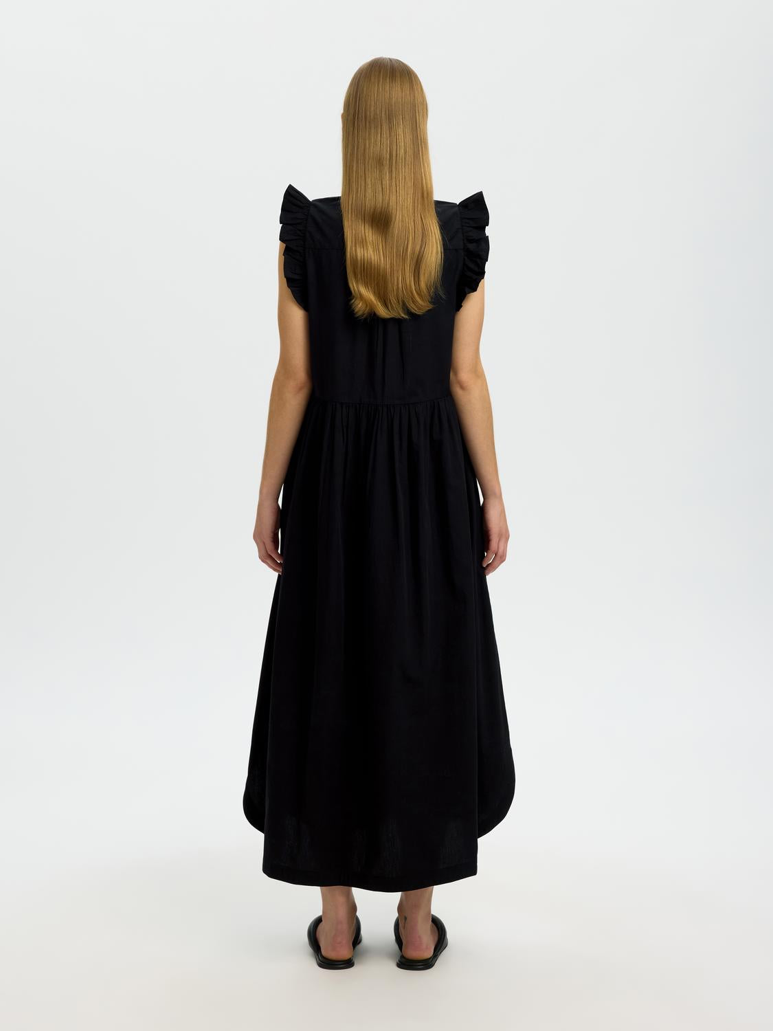 model_shot-back