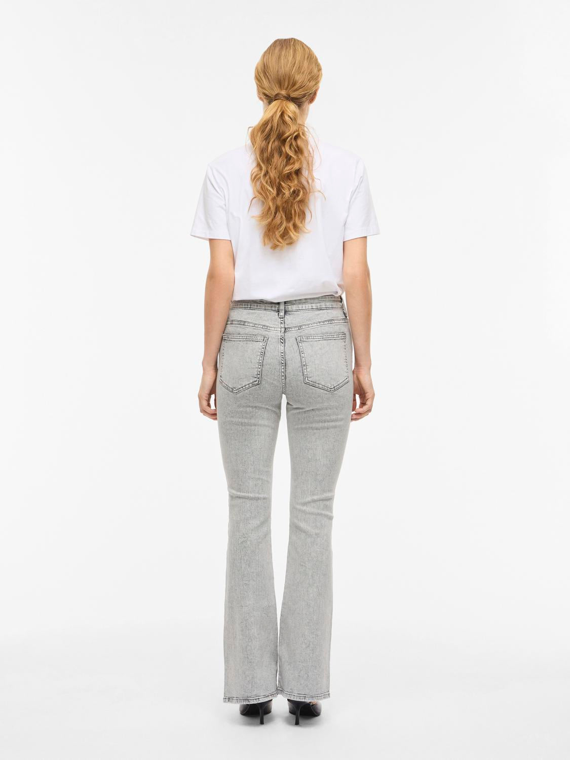model_shot-back