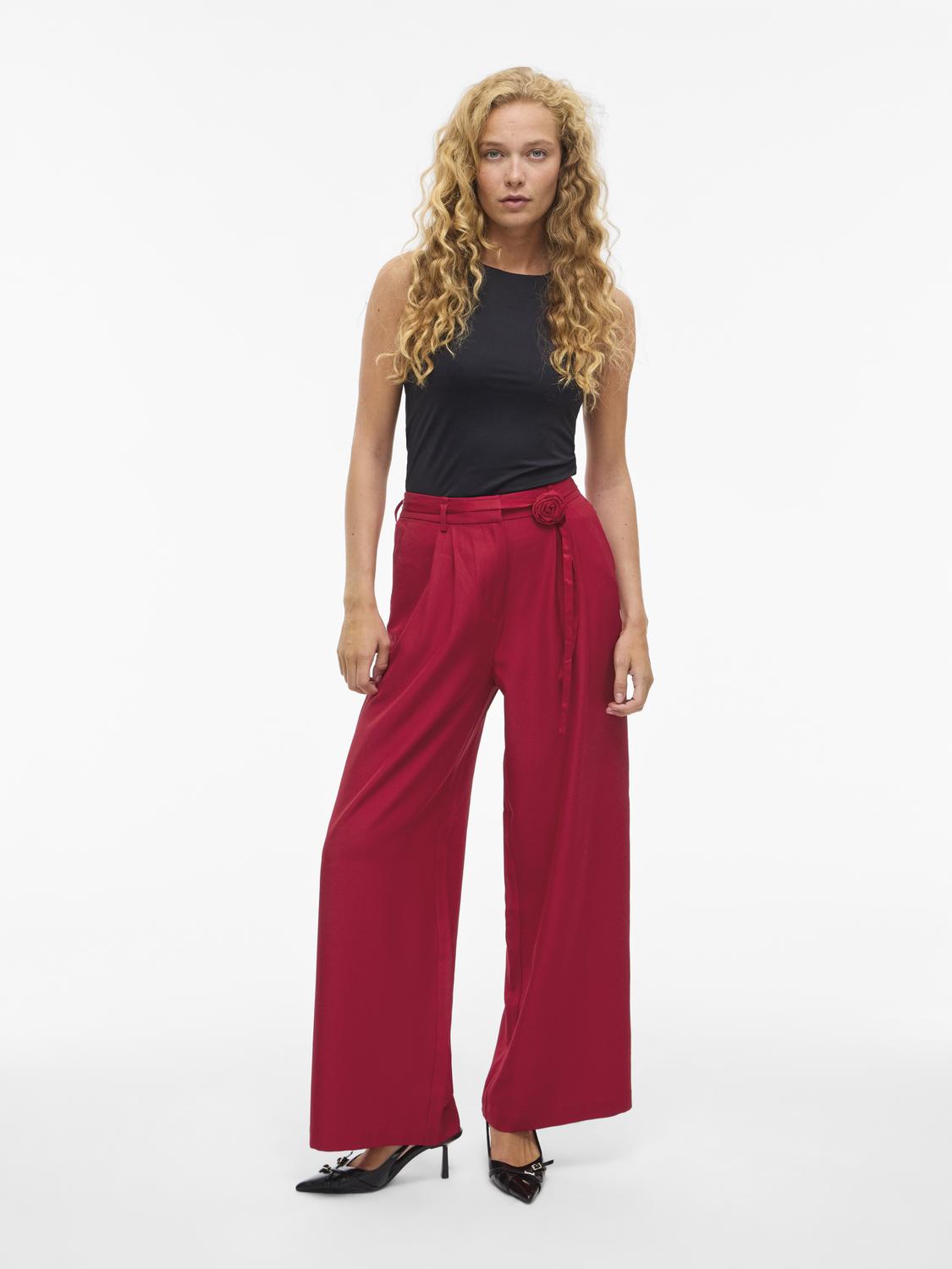 model_shot-front_full