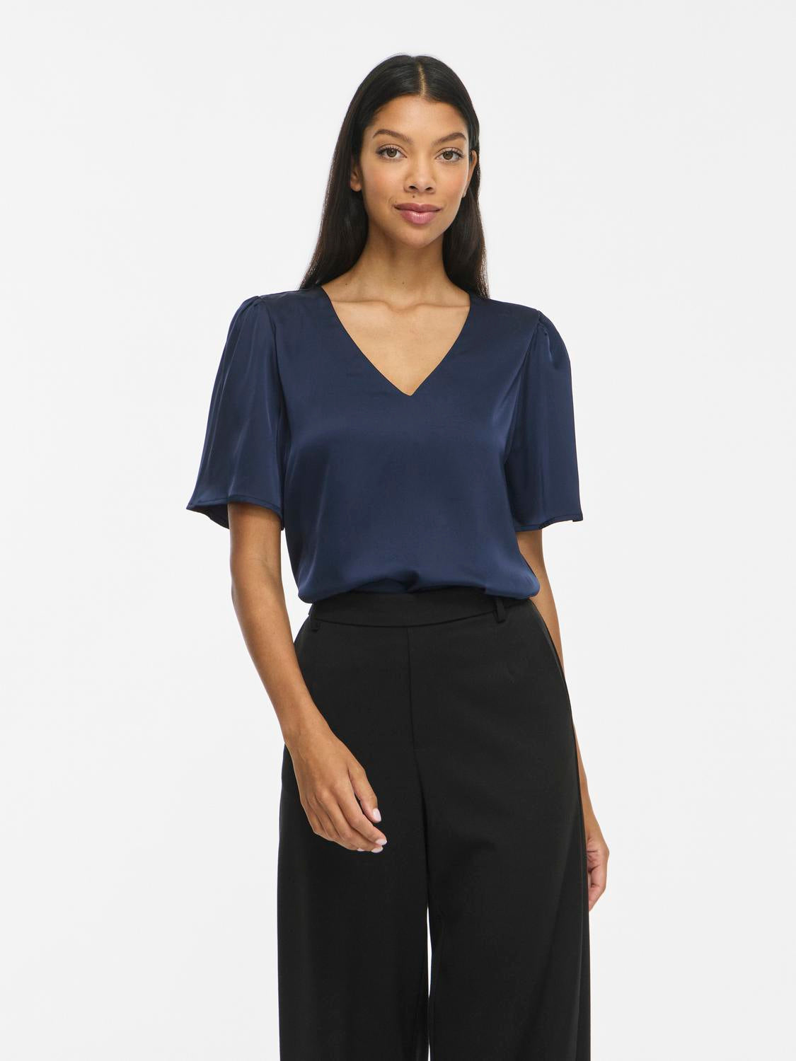 model_shot-front