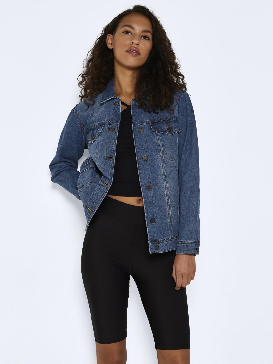 model_shot-front