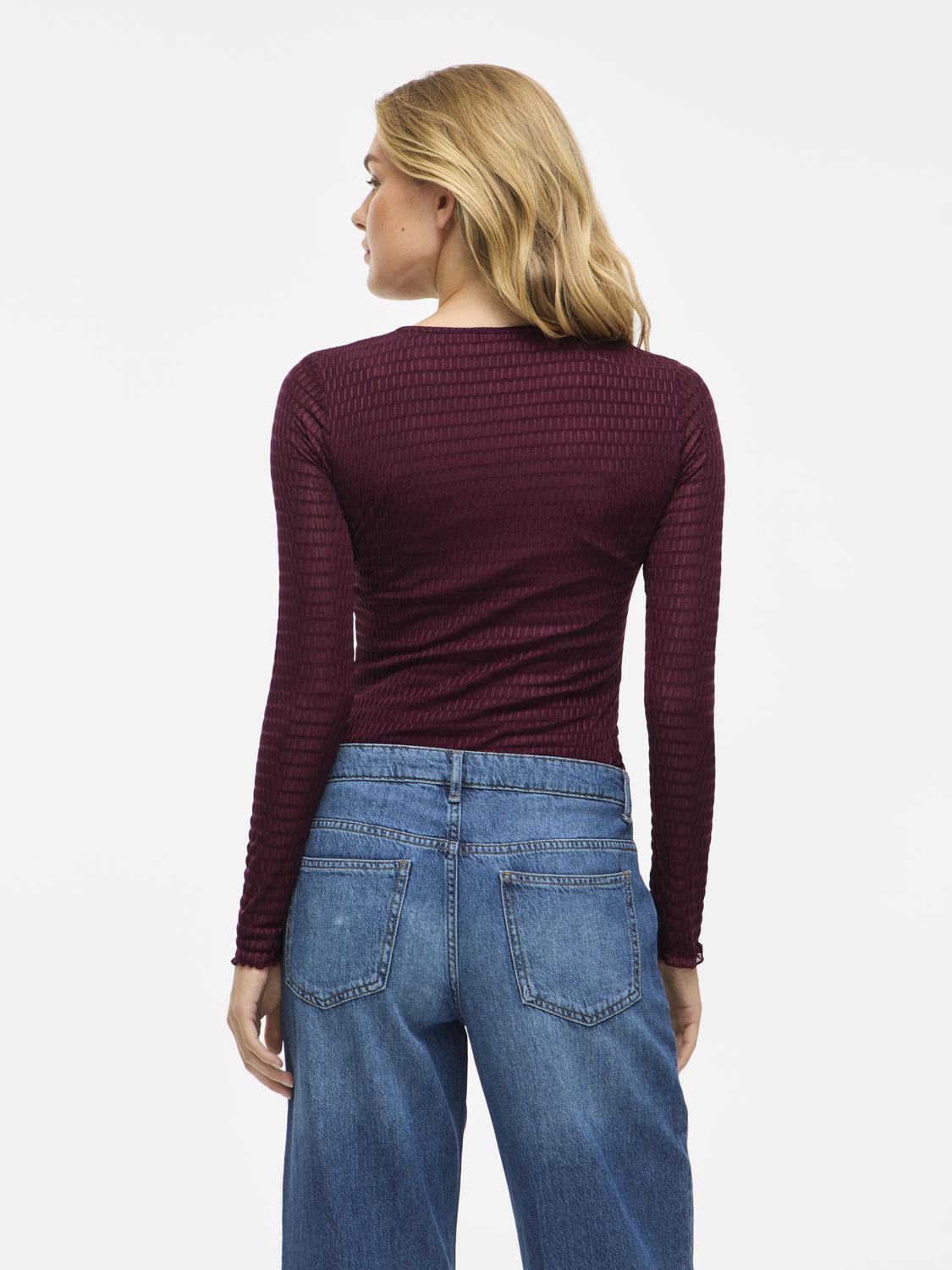model_shot-back