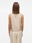 model_shot-back