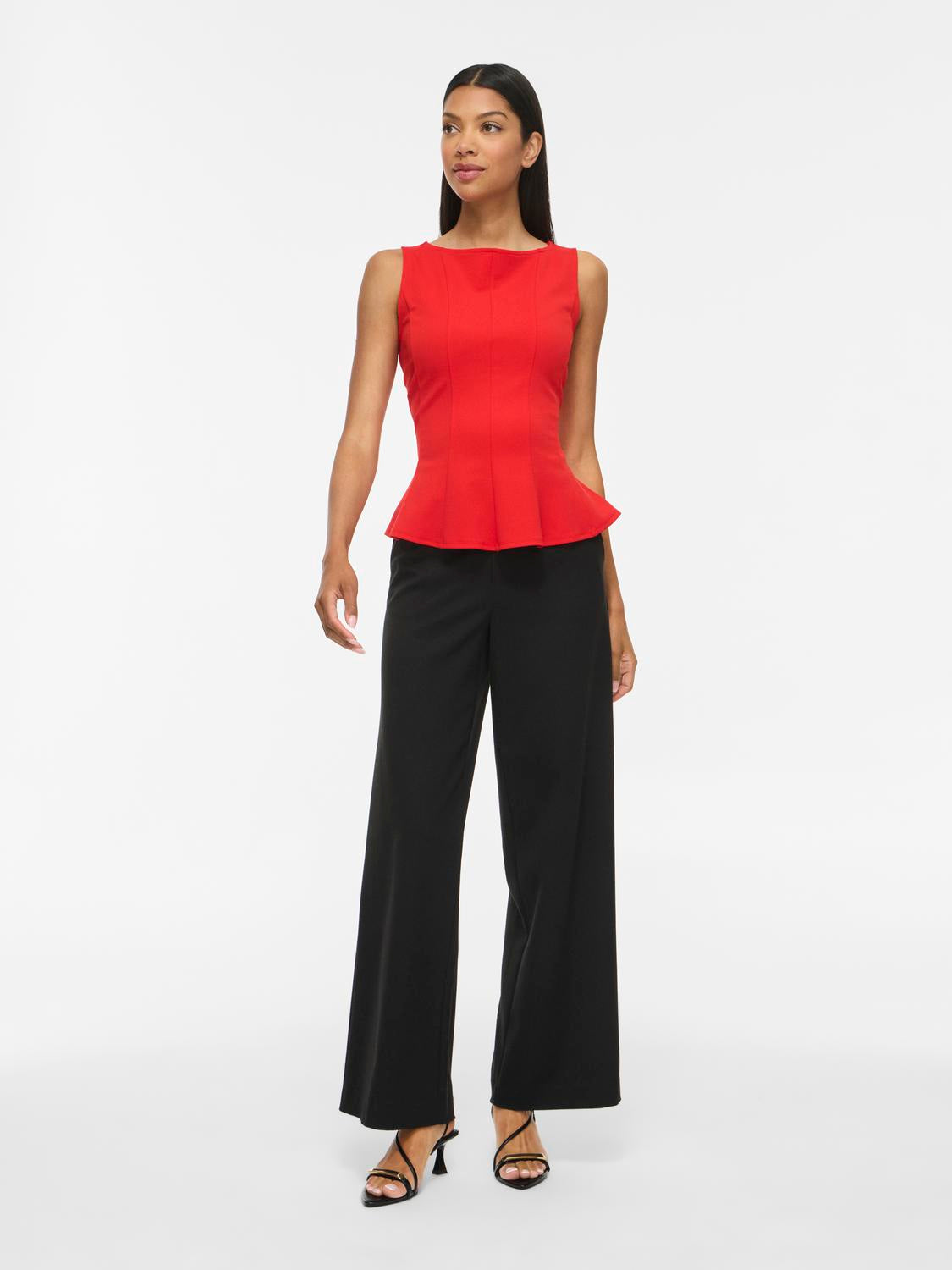 model_shot-front_full