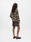 model_shot-back