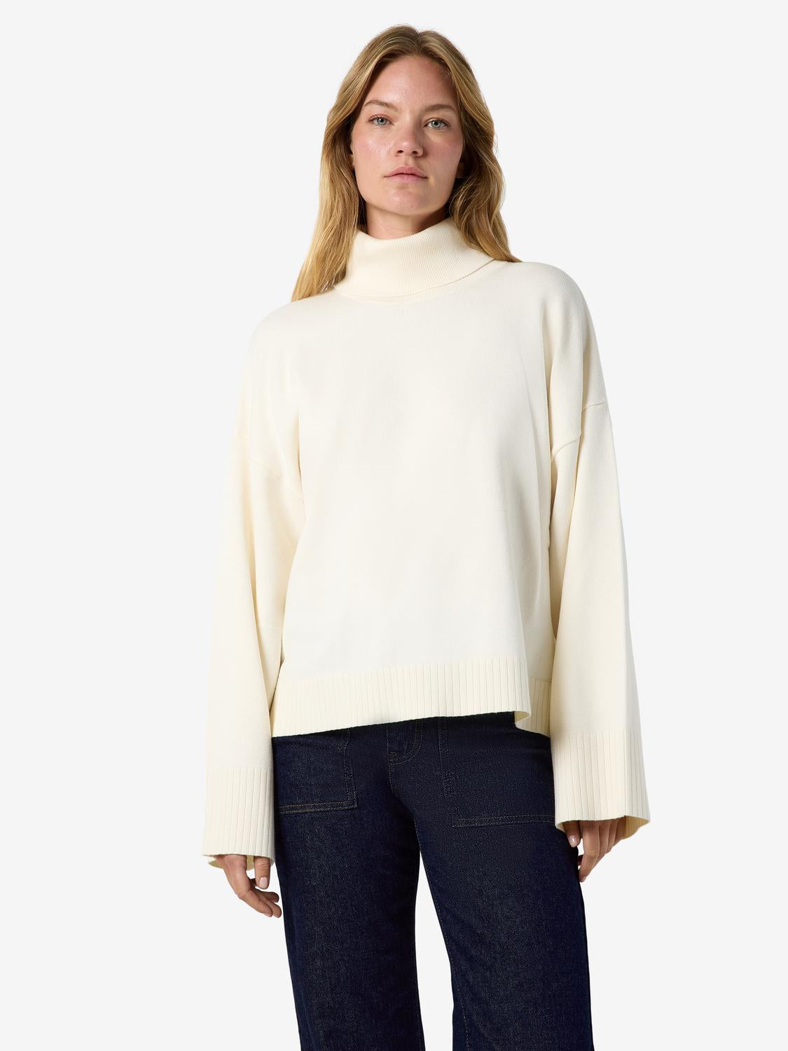 model_shot-front