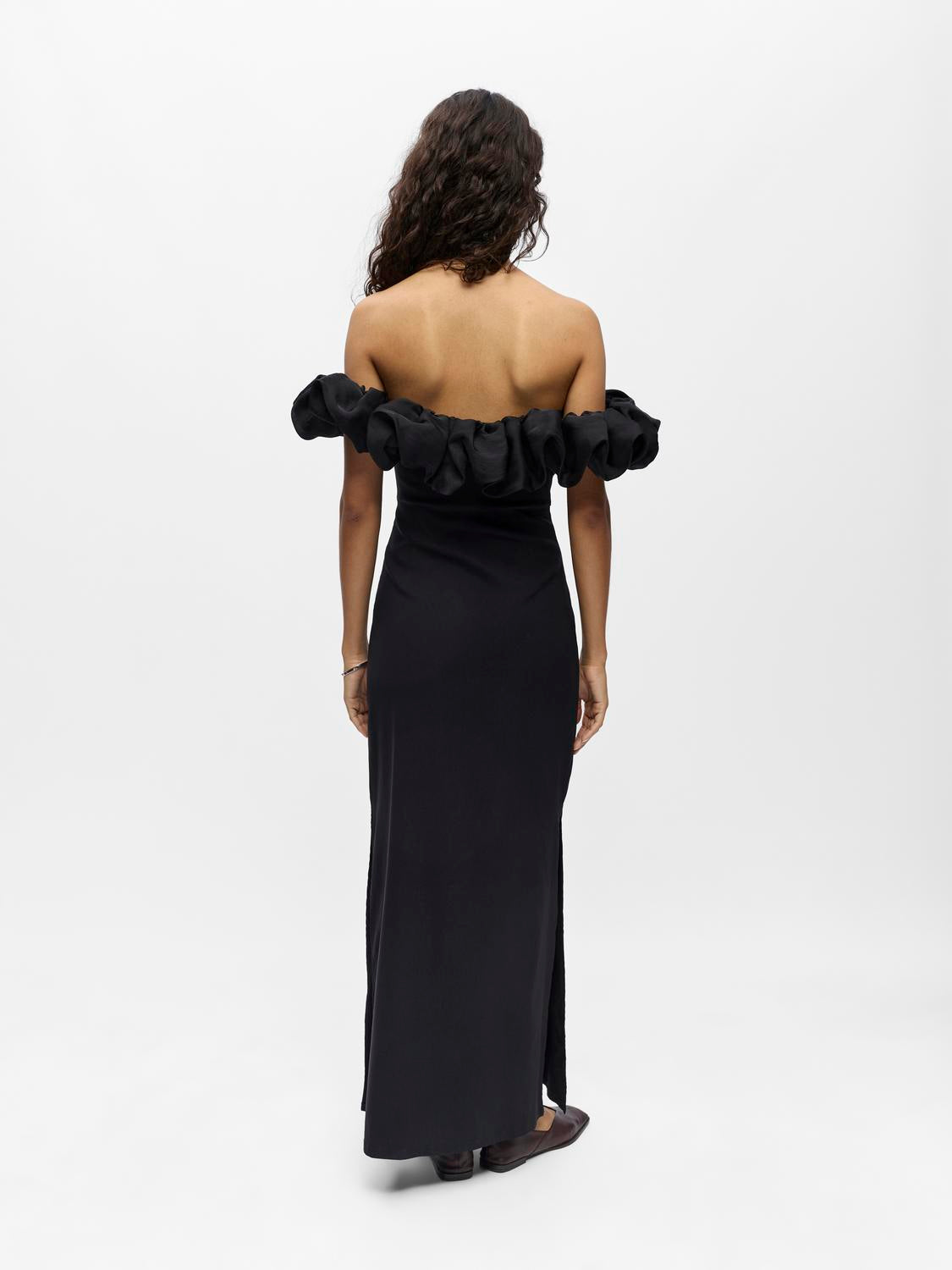 model_shot-back