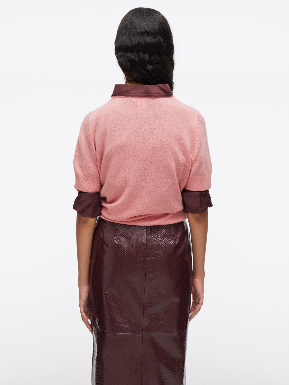 model_shot-back