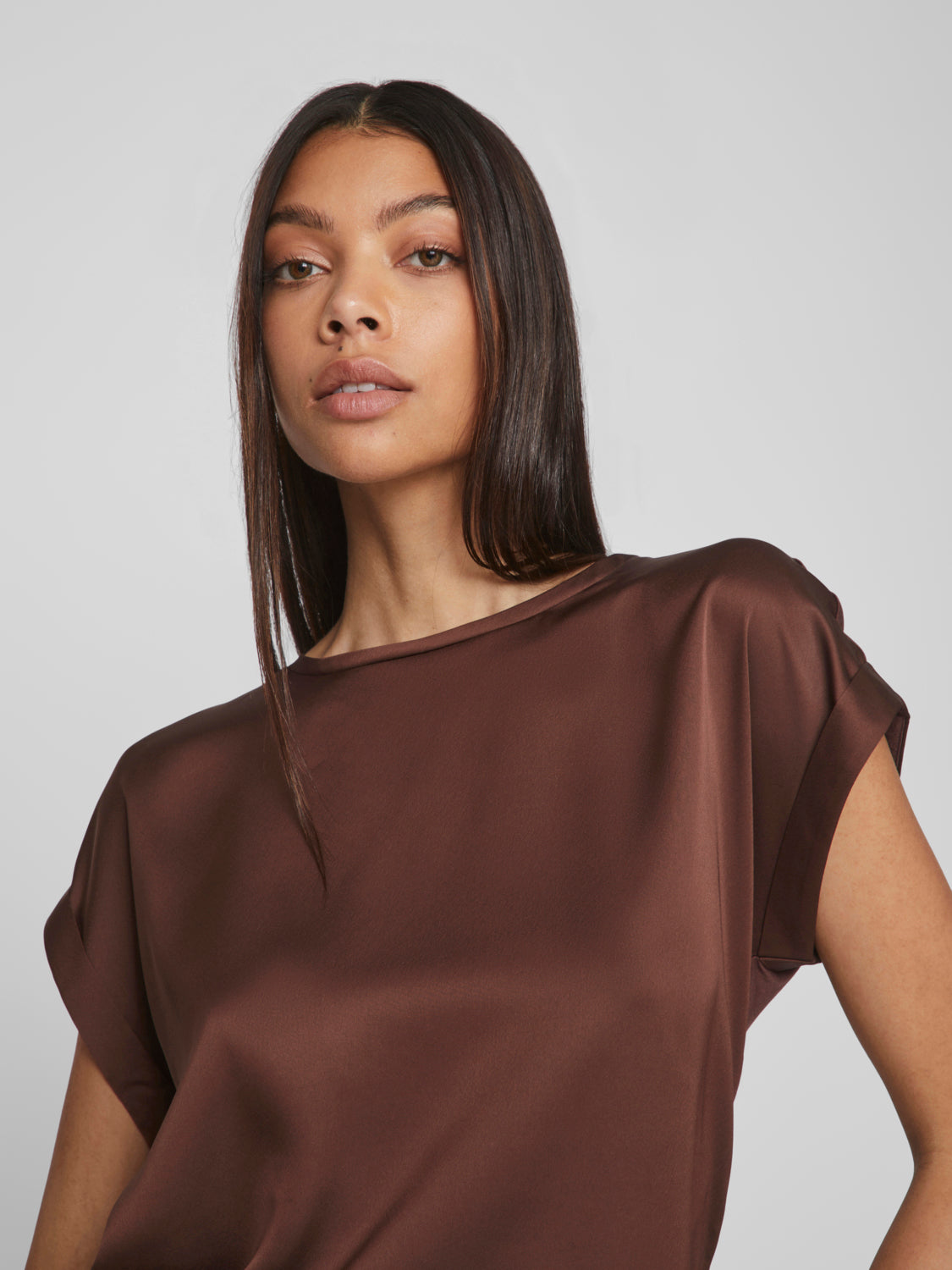 VIELLETTE T-Shirts & Tops - Shaved Chocolate