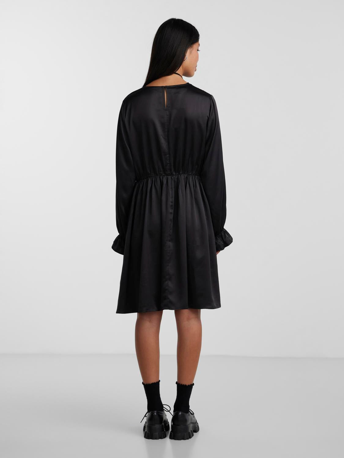 PCSLORE Dress - Black